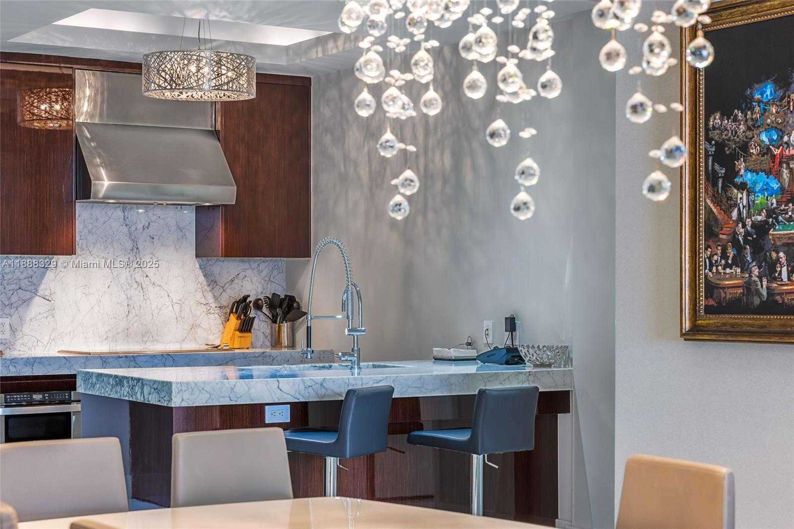 Imagen de Pequeño Objeto