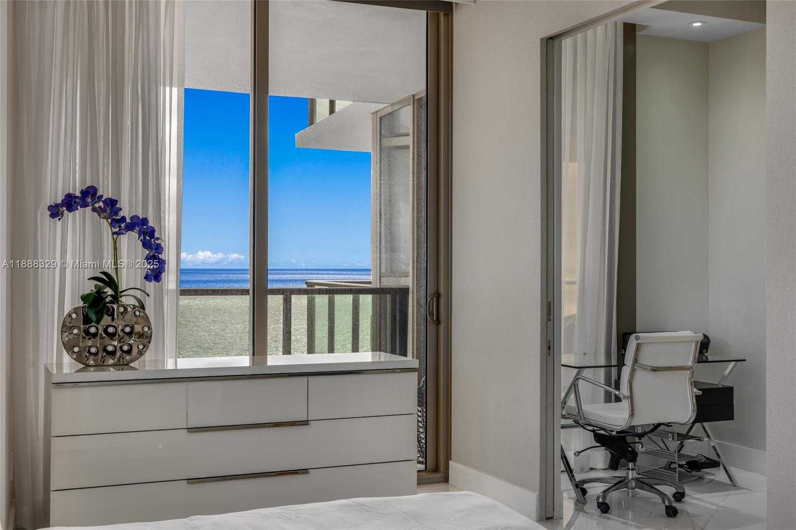 Imagen de Pequeño Objeto