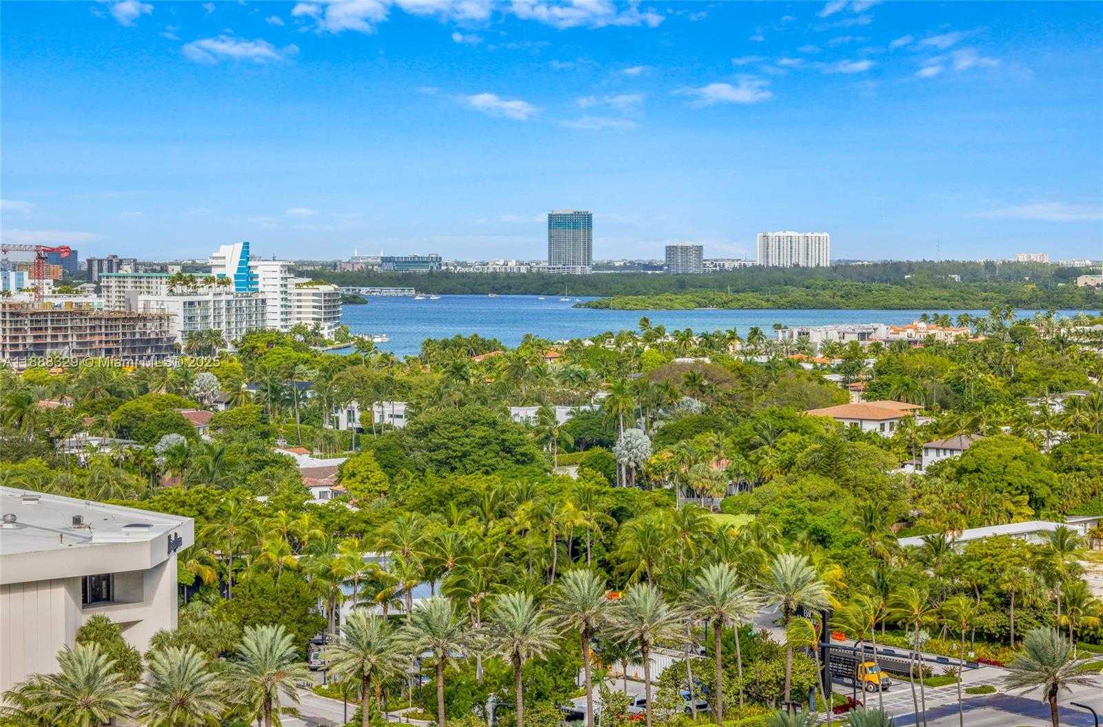 Imagen de Pequeño Objeto