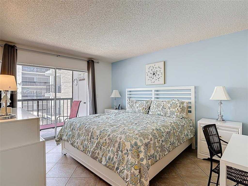Small Image of 201 178TH DR #315, Sunny Isles Beach Number 24