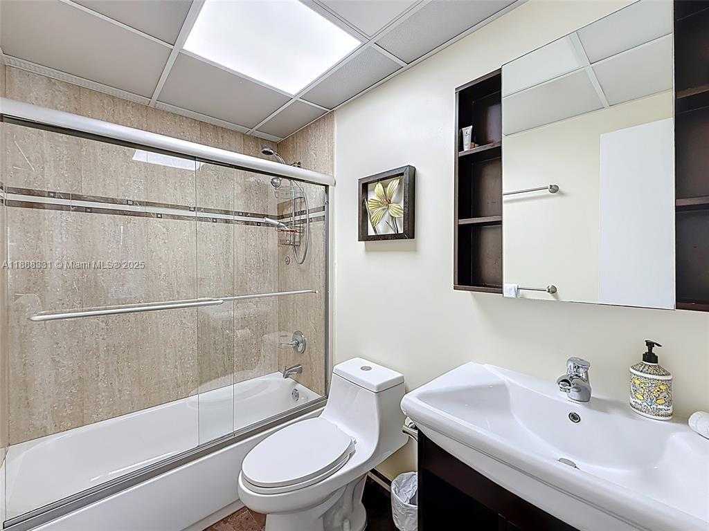 Small Image of 201 178TH DR #315, Sunny Isles Beach Number 26