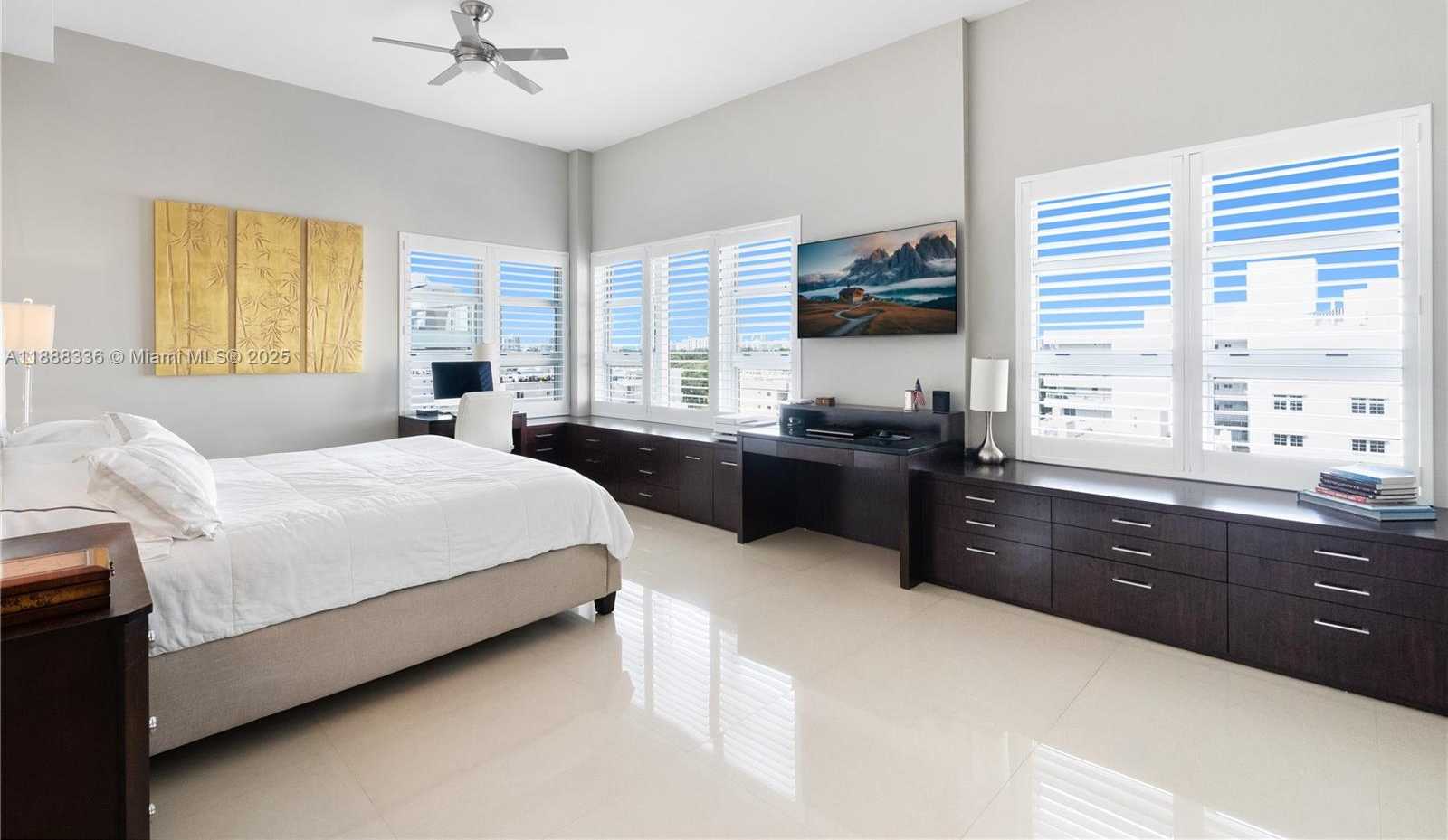 Small Image of 3739 COLLINS AVE #N-605, Miami Beach Number 9