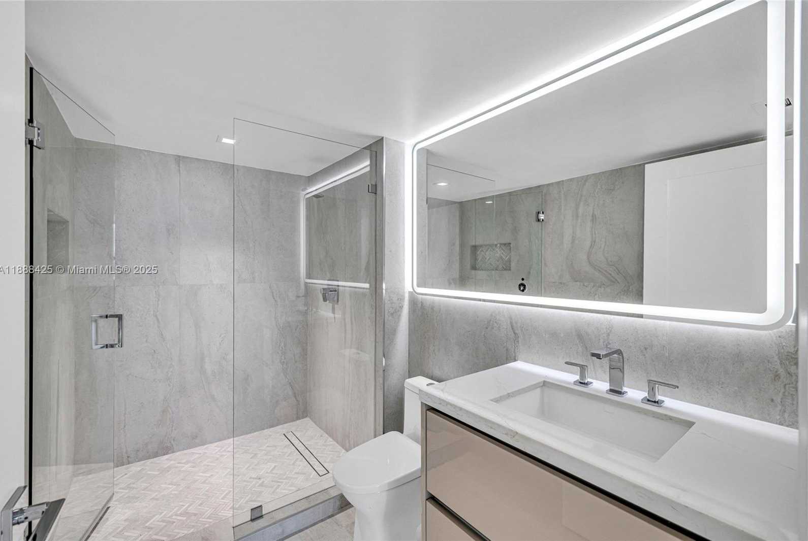 Small Image of 90 ALTON RD #1103, Miami Beach Number 17