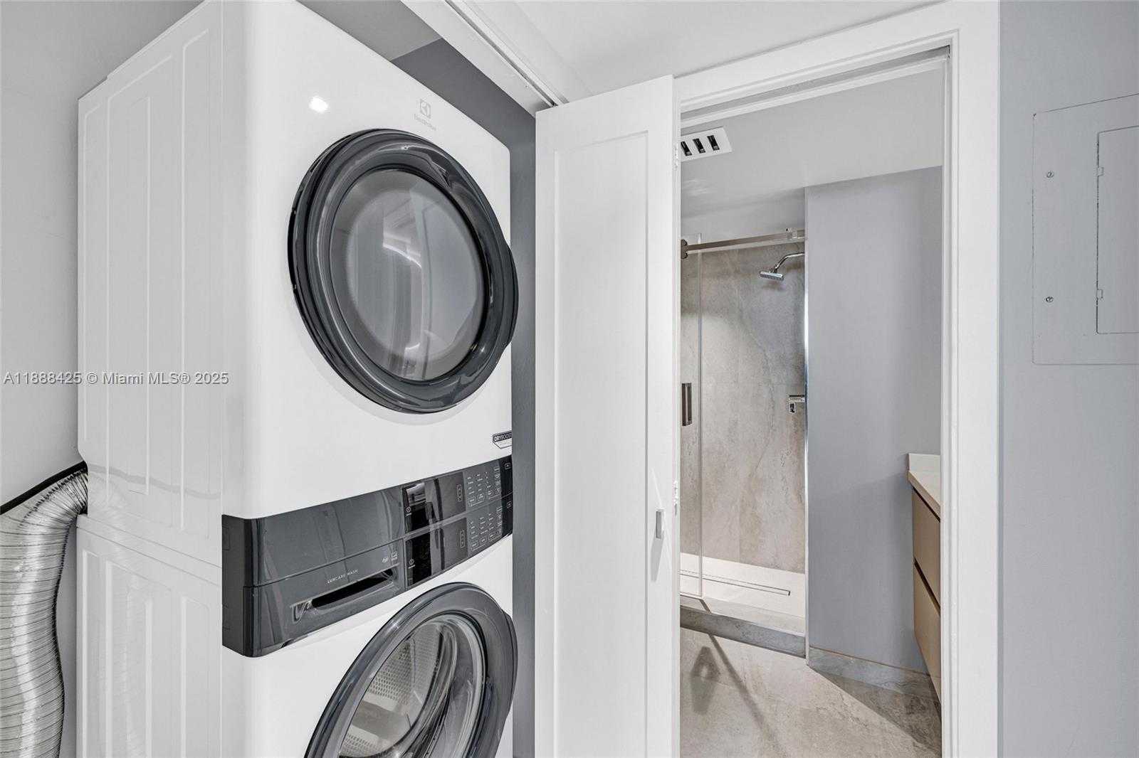 Small Image of 90 ALTON RD #1103, Miami Beach Number 18