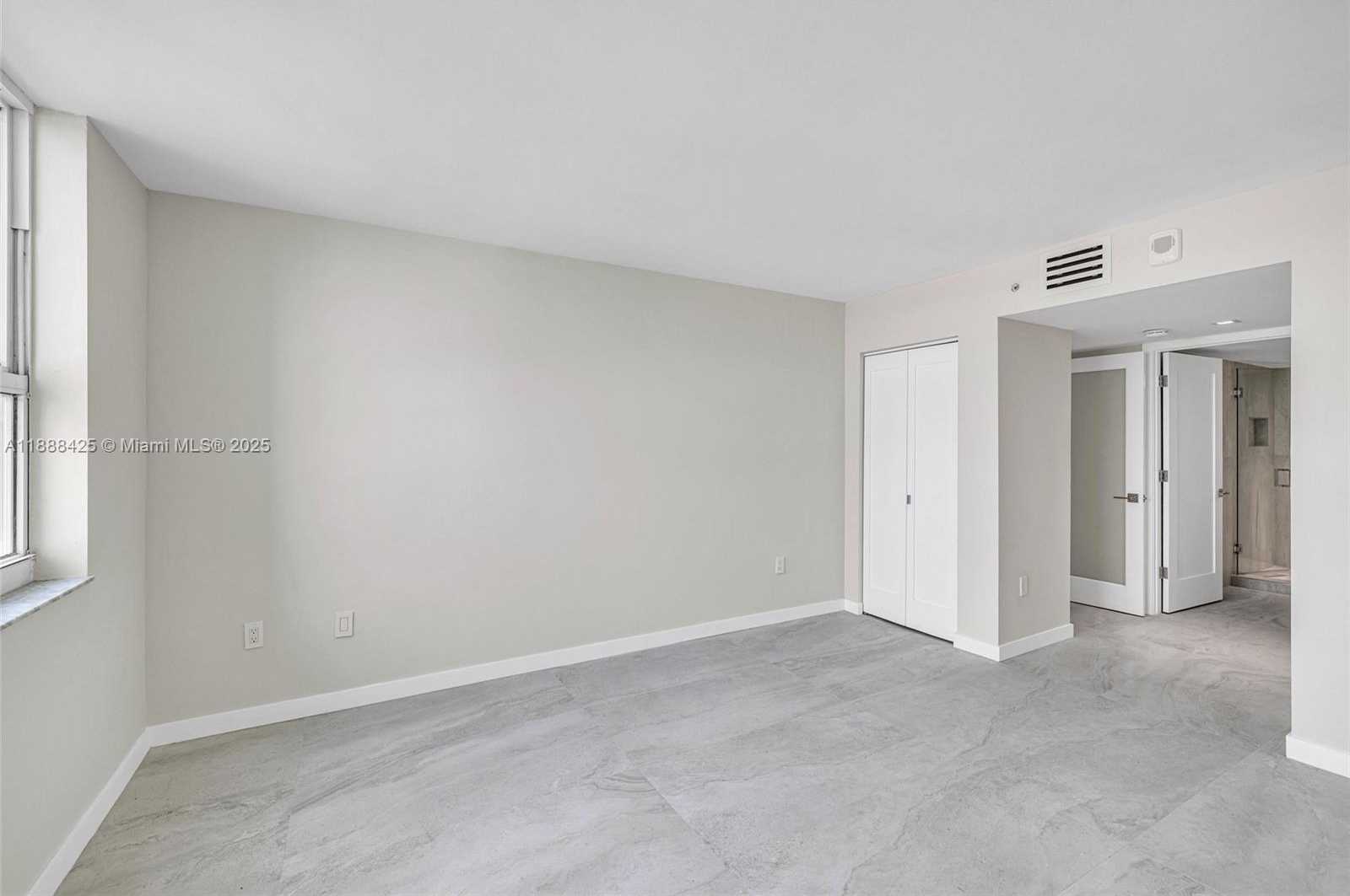 Small Image of 90 ALTON RD #1103, Miami Beach Number 21