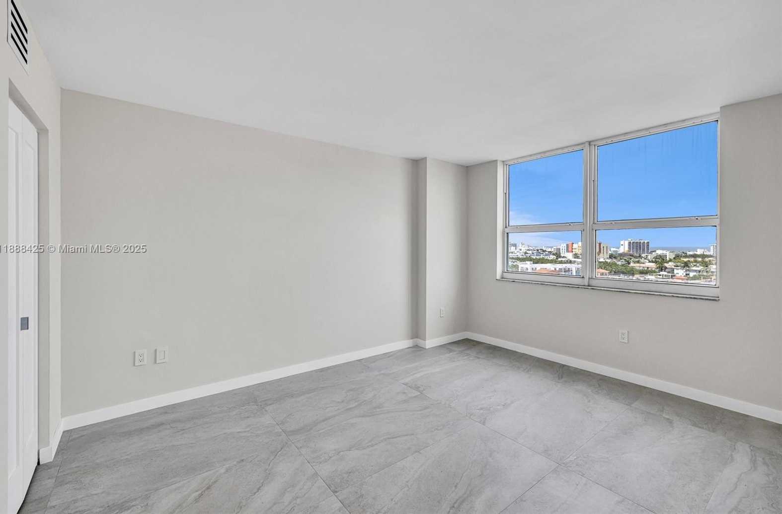 Small Image of 90 ALTON RD #1103, Miami Beach Number 22