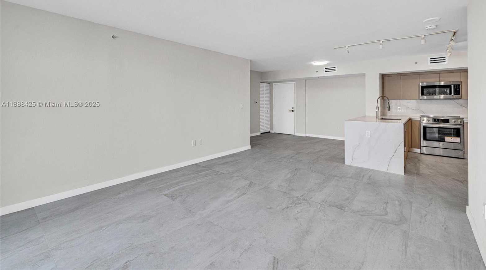 Small Image of 90 ALTON RD #1103, Miami Beach Number 7