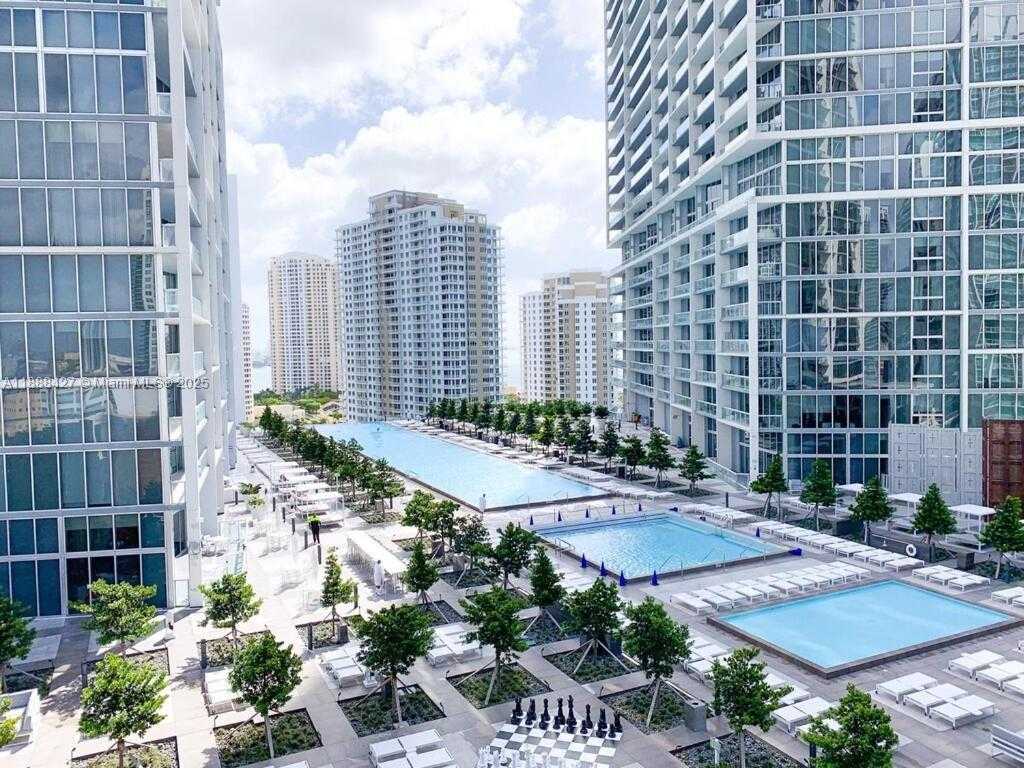 Small Image of 485 BRICKELL AVE #3707, Miami Number 3