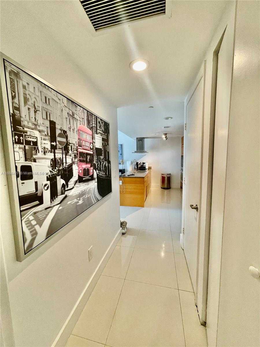 Small Image of 485 BRICKELL AVE #3707, Miami Number 33
