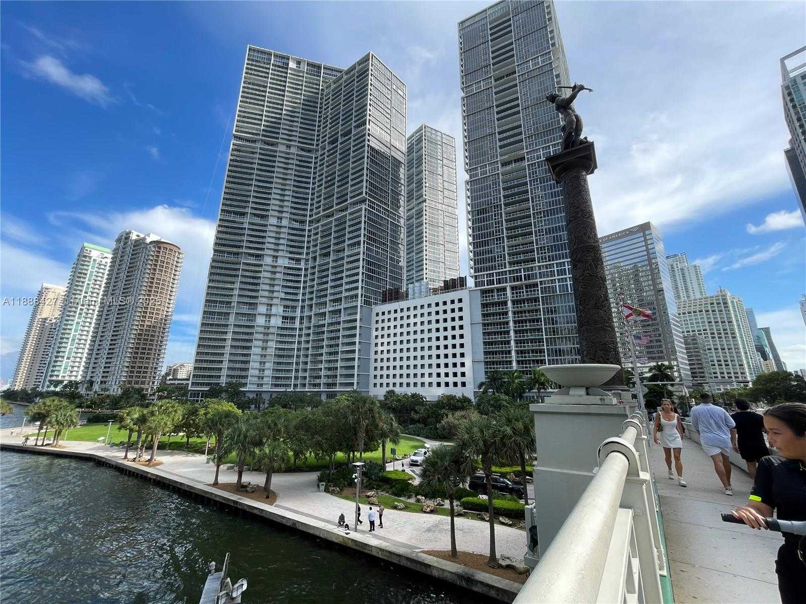 Small Image of 485 BRICKELL AVE #3707, Miami Number 40