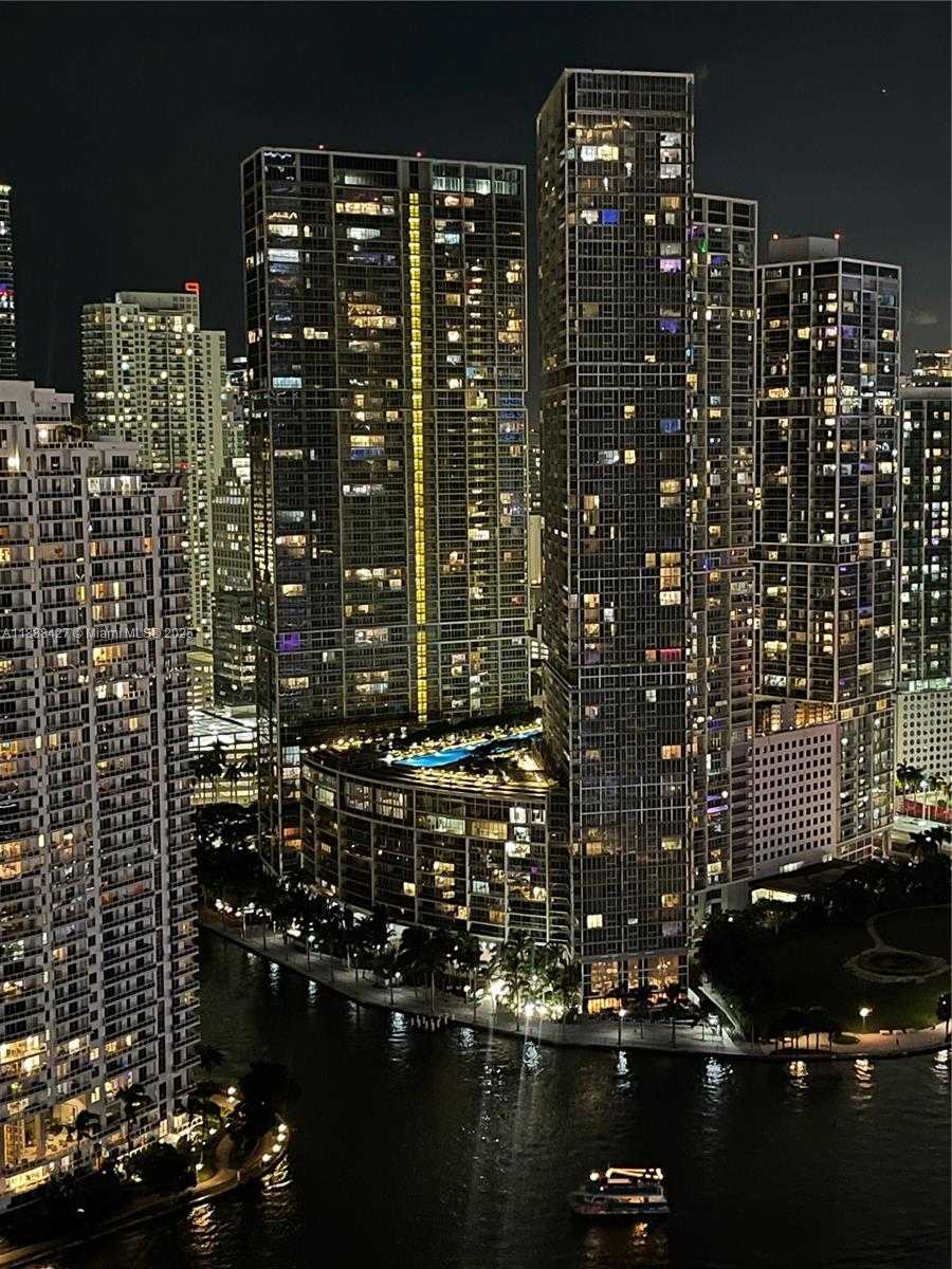 Small Image of 485 BRICKELL AVE #3707, Miami Number 41