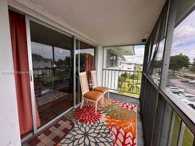 Small Image of 1200 HILLCREST CT #315, Hollywood Number 24