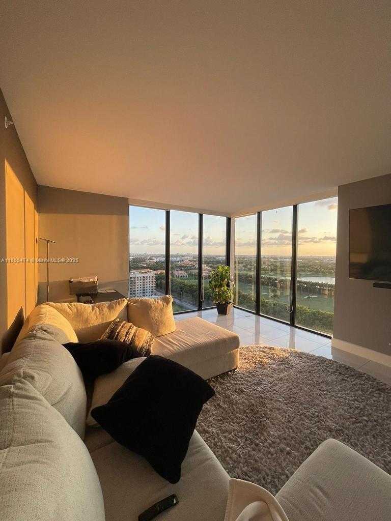 Small Image of 5252 NORTH WEST 85TH AVE #1702, Doral Number 3