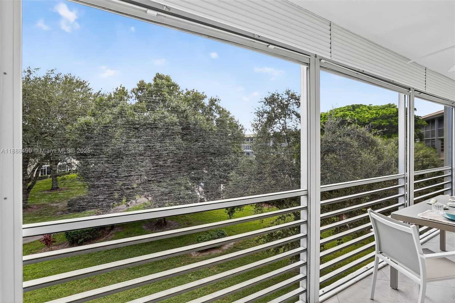 Small Image of 2301 LUCAYA LN #D3, Coconut Creek Number 15