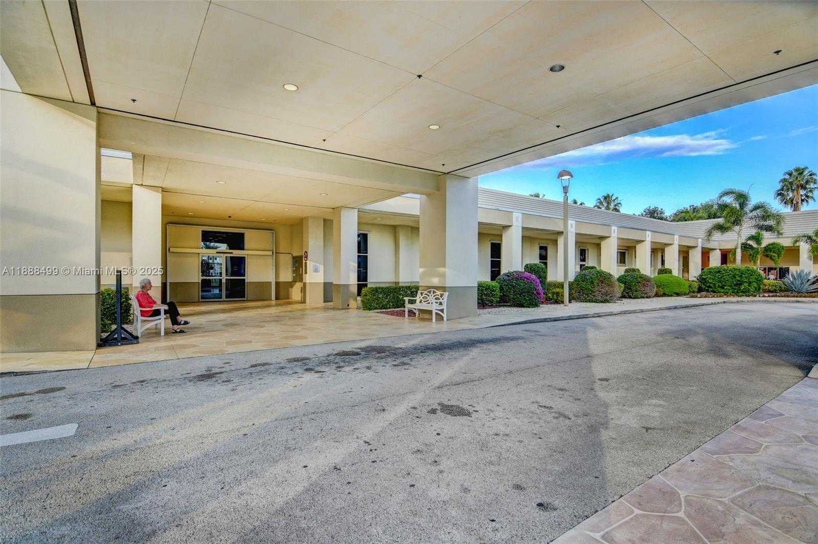 Small Image of 2301 LUCAYA LN #D3, Coconut Creek Number 29