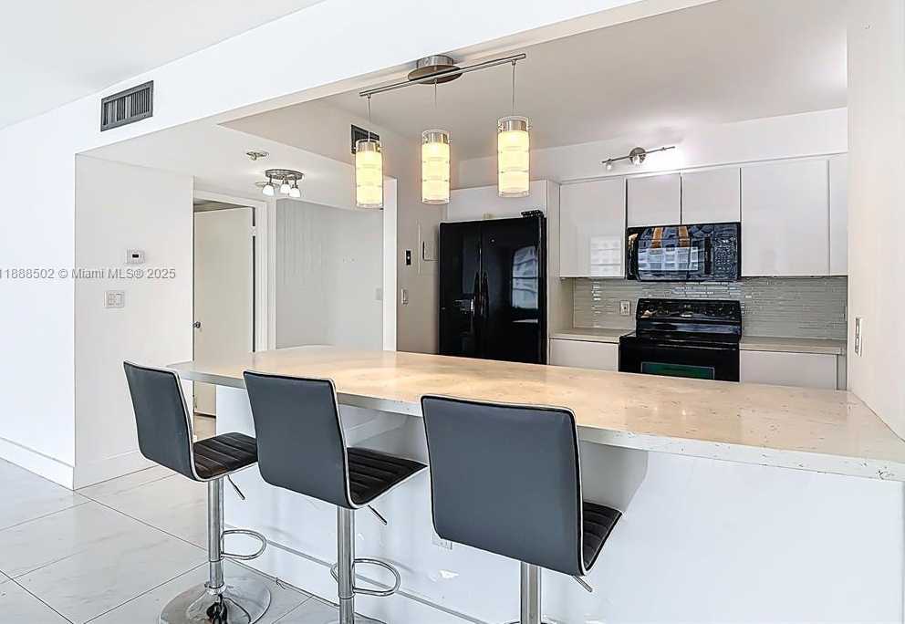 Small Image of 2801 NORTH EAST 183RD ST #1504W, Aventura Number 26