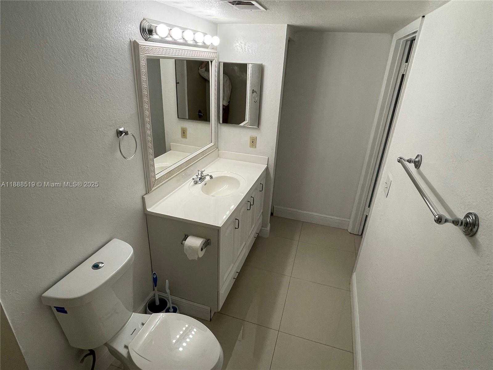 Small Image of 2826 SOUTH UNIVERSITY DR #3101, Davie Number 15