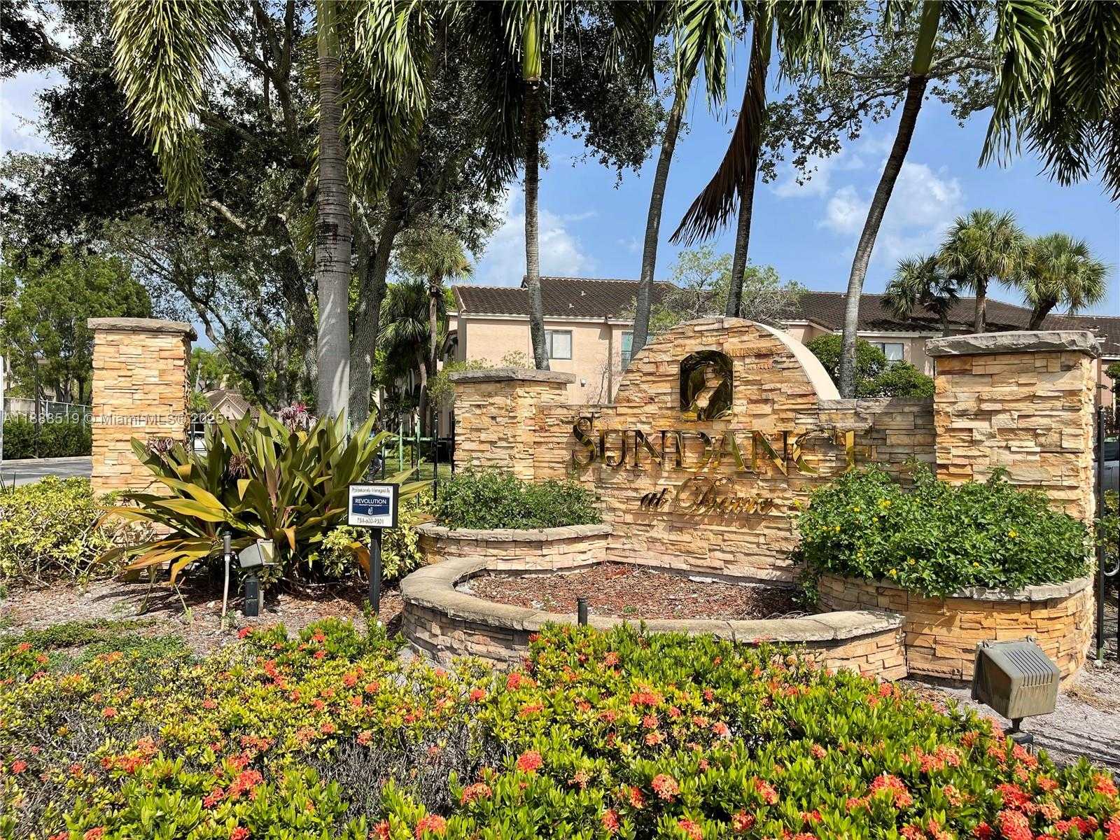 Small Image of 2826 SOUTH UNIVERSITY DR #3101, Davie Number 25