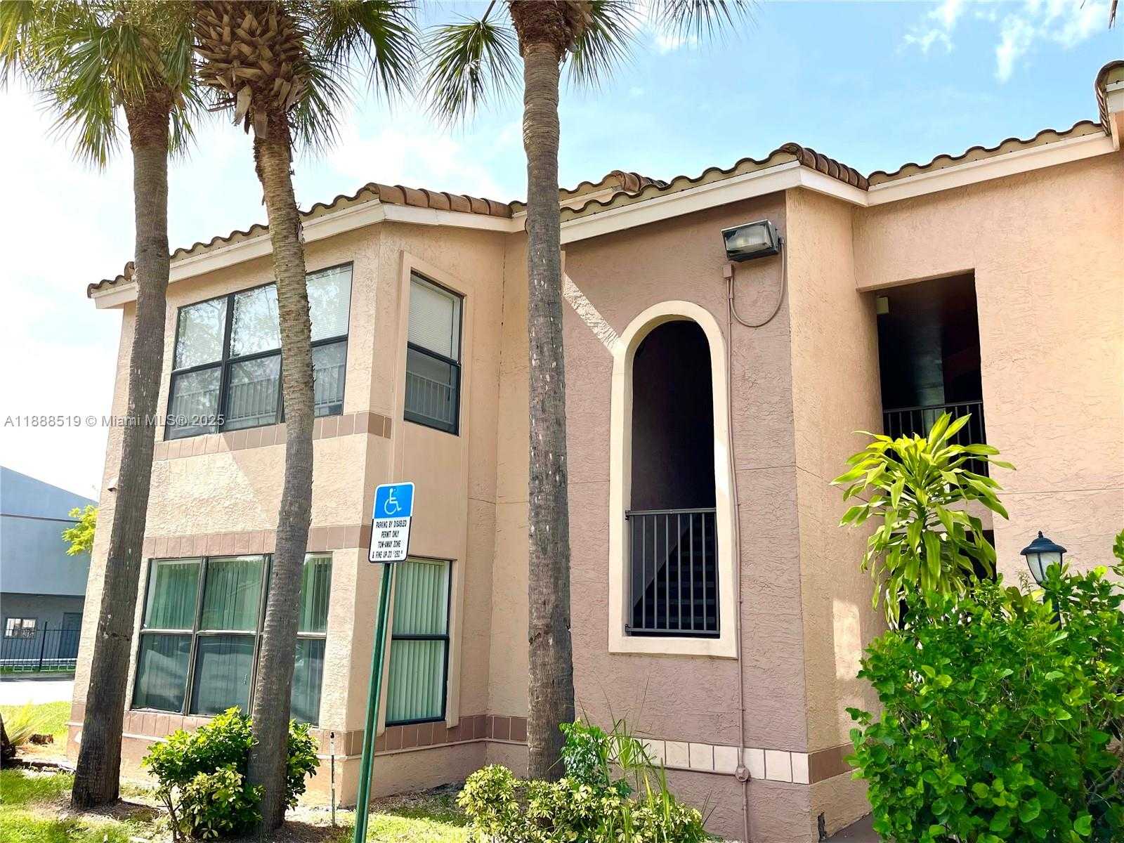 Small Image of 2826 SOUTH UNIVERSITY DR #3101, Davie Number 26