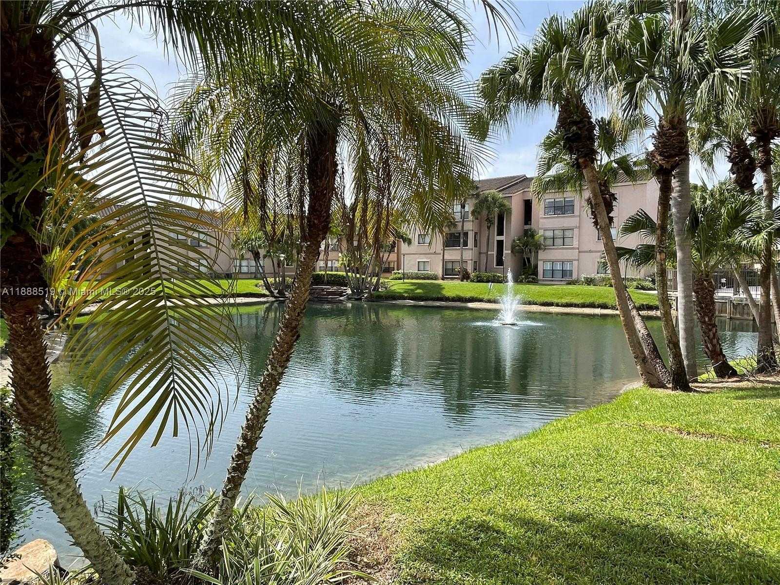 Small Image of 2826 SOUTH UNIVERSITY DR #3101, Davie Number 30