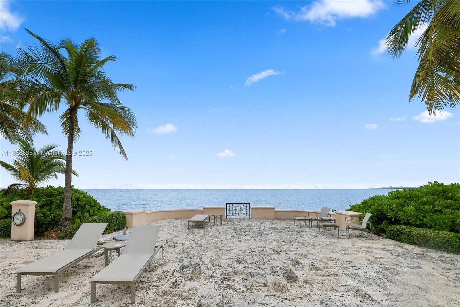 Small Image of 19216 FISHER ISLAND DR #19216, Miami Beach Number 20