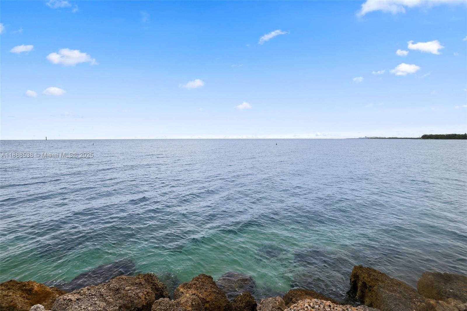 Small Image of 19216 FISHER ISLAND DR #19216, Miami Beach Number 21