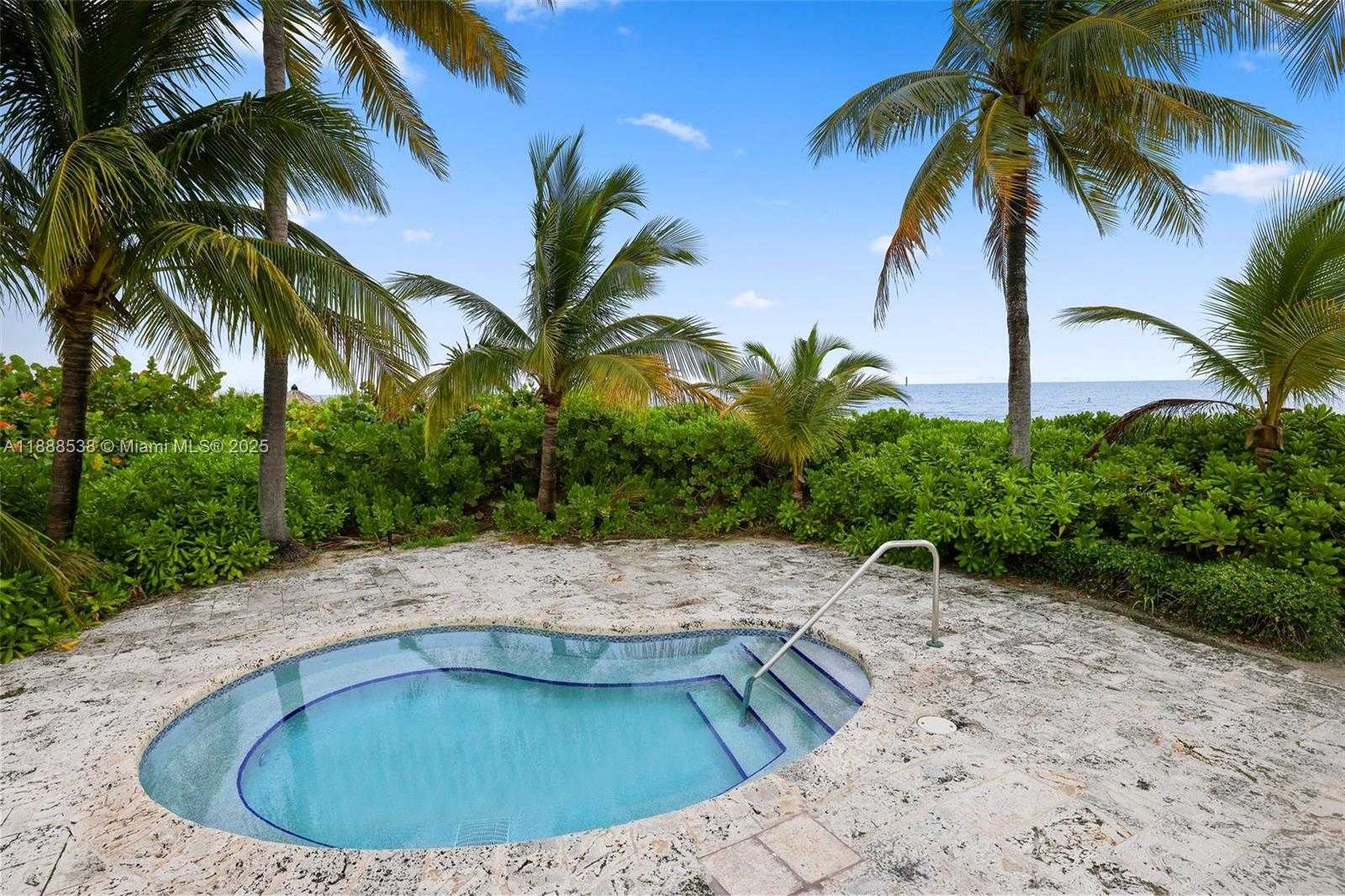 Small Image of 19216 FISHER ISLAND DR #19216, Miami Beach Number 22