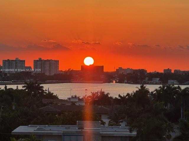 Small Image of 10000 WEST BAY HARBOR DR #PH23, Bay Harbor Islands Number 2