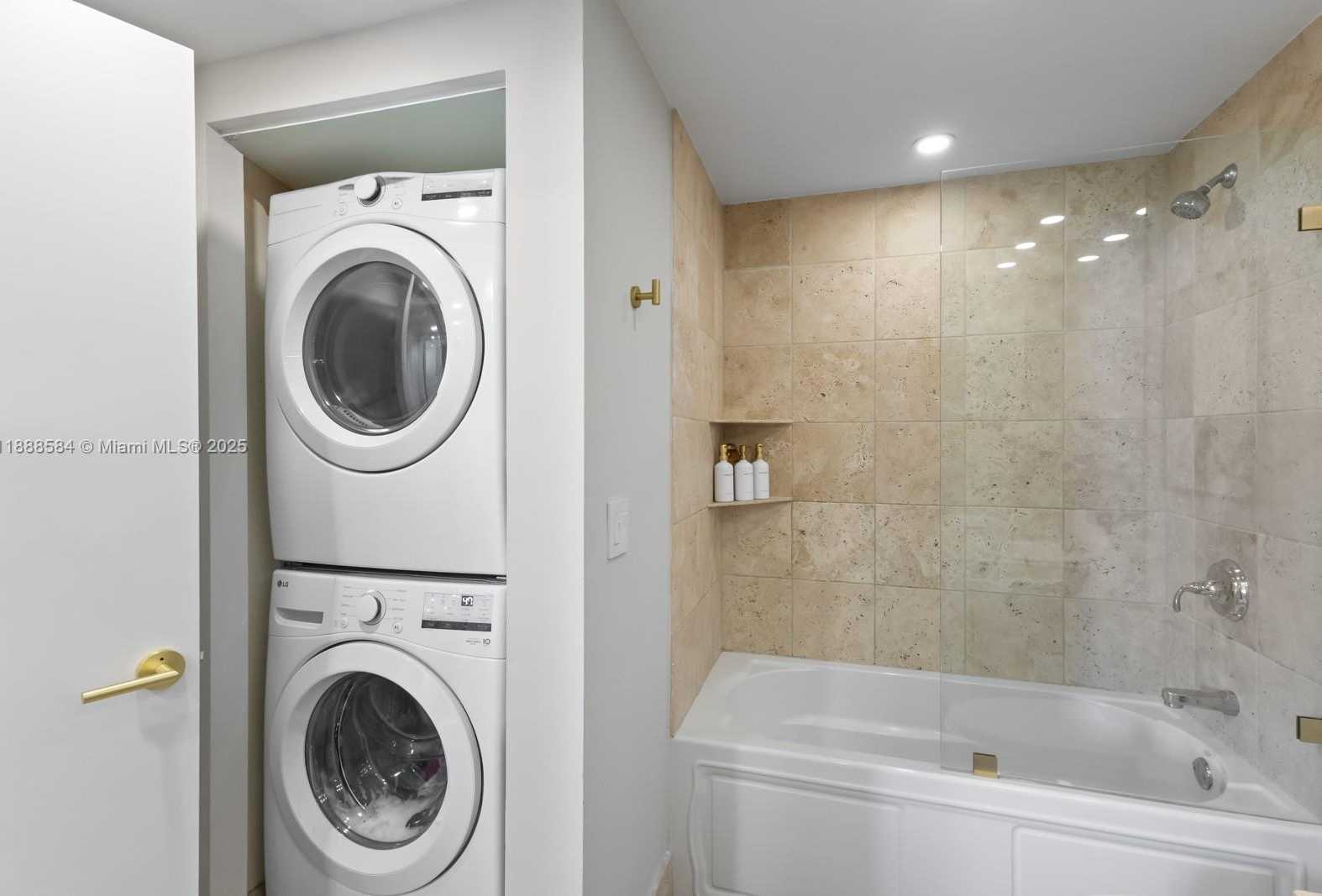 Small Image of 141 CRANDON BLVD #446, Key Biscayne Number 20