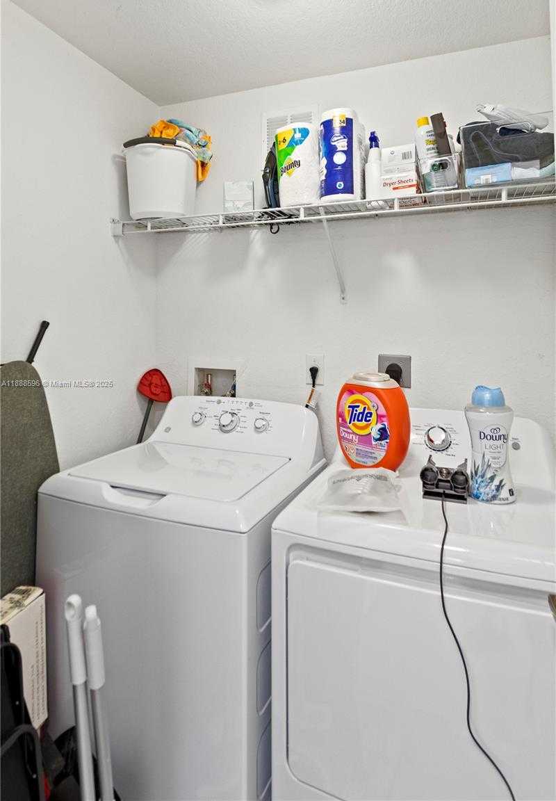 Small Image of 8999 NORTH WEST 107TH CT #216-1, Doral Number 30