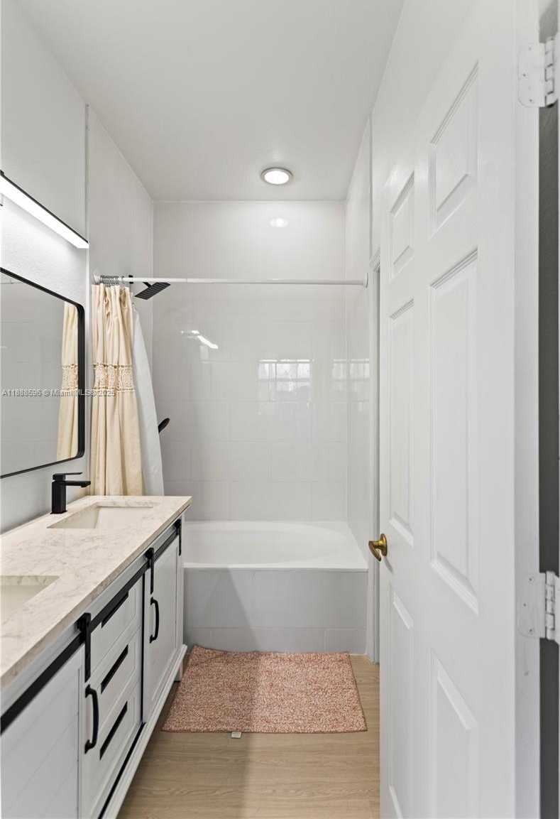 Small Image of 8999 NORTH WEST 107TH CT #216-1, Doral Number 47
