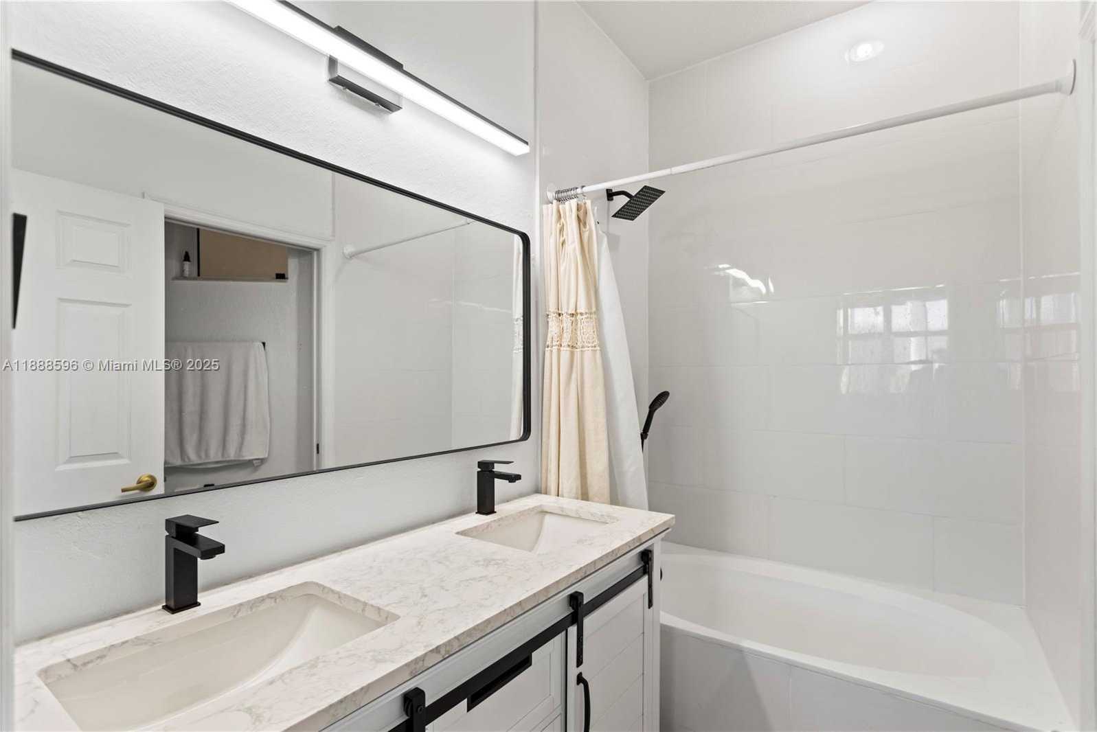 Small Image of 8999 NORTH WEST 107TH CT #216-1, Doral Number 48