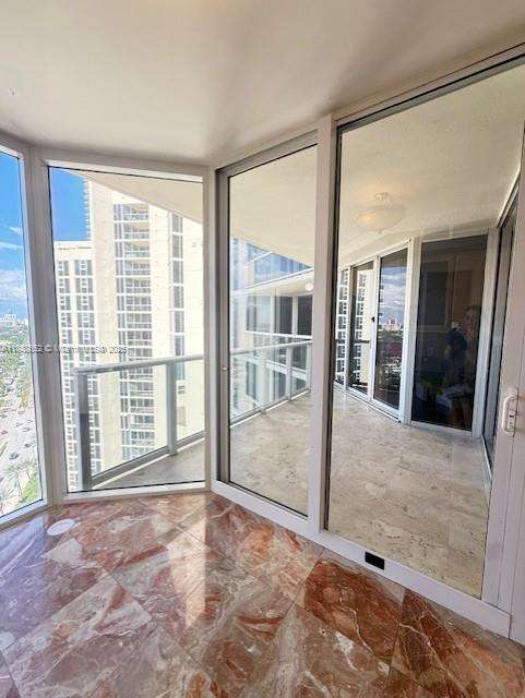 Small Image of Sunny Isles Beach Number 11