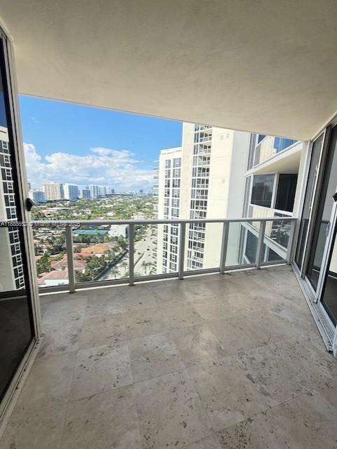 Small Image of Sunny Isles Beach Number 12