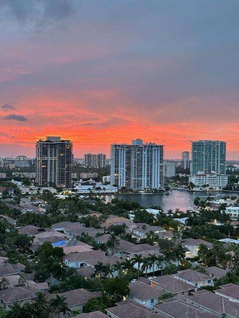 Small Image of Sunny Isles Beach Number 16