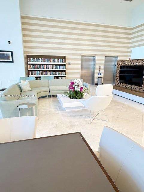 Small Image of Sunny Isles Beach Number 45