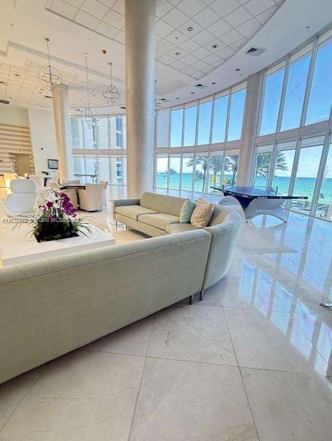 Small Image of Sunny Isles Beach Number 50