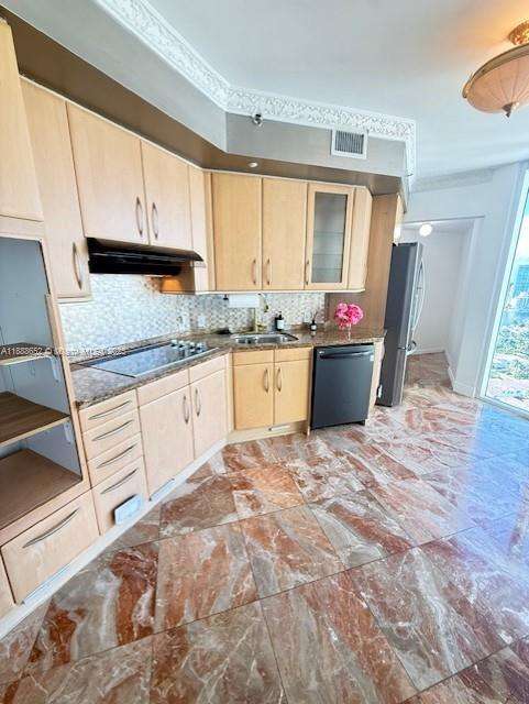 Small Image of Sunny Isles Beach Number 7