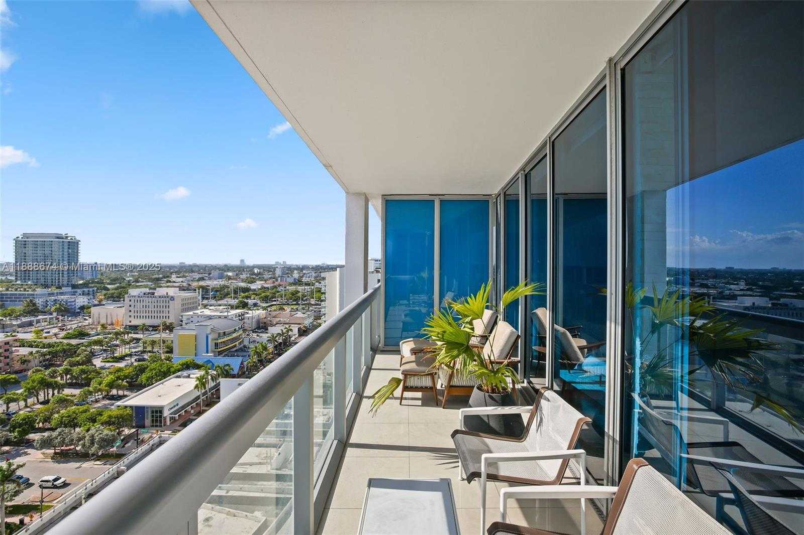 Small Image of 6899 COLLINS AVE #1610, Miami Beach Number 11