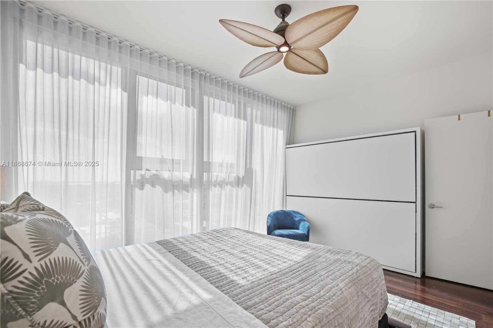 Small Image of 6899 COLLINS AVE #1610, Miami Beach Number 19