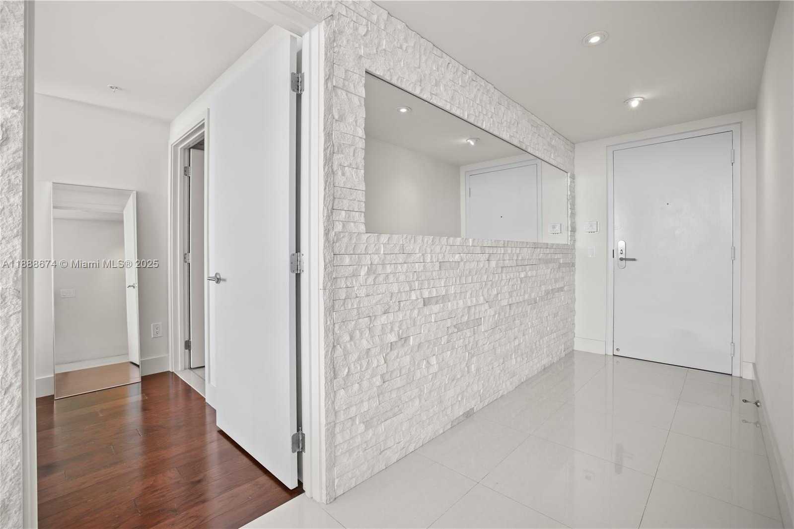 Small Image of 6899 COLLINS AVE #1610, Miami Beach Number 20