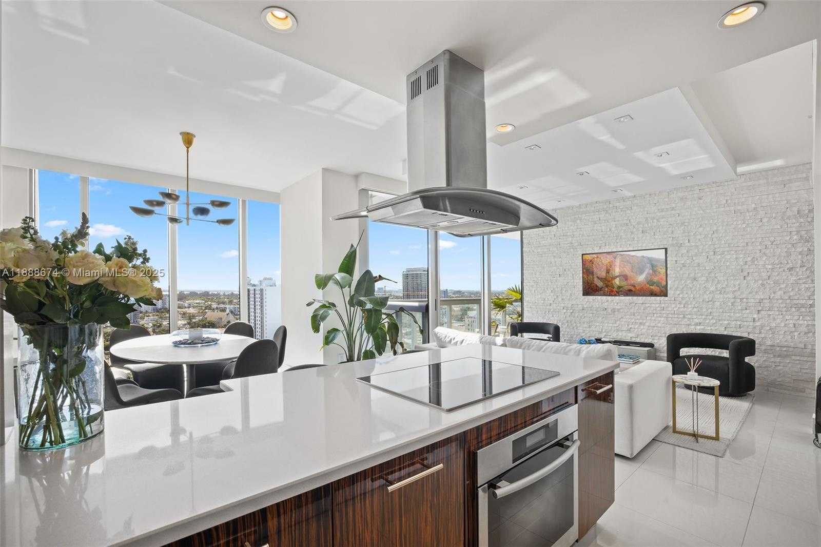 Small Image of 6899 COLLINS AVE #1610, Miami Beach Number 6