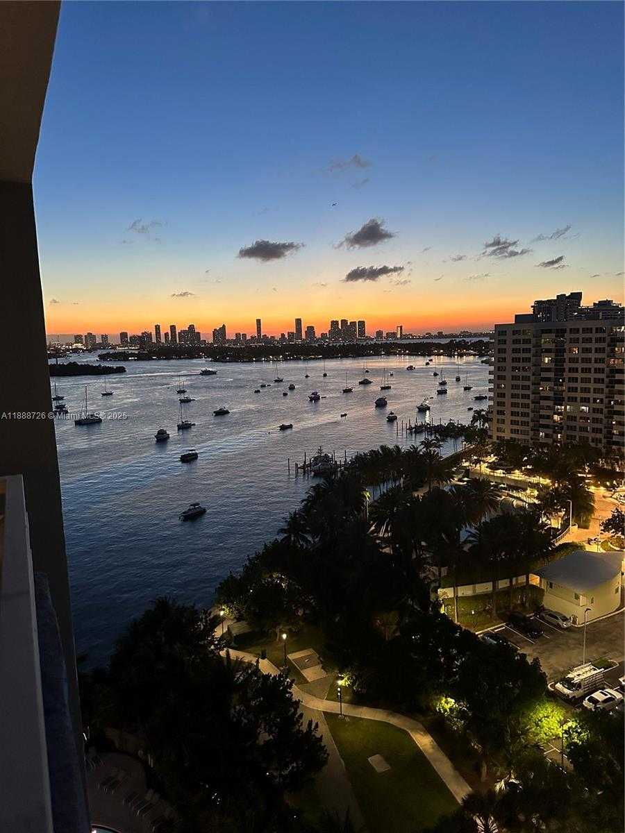 Small Image of 1330 WEST AVE #1503, Miami Beach Number 3