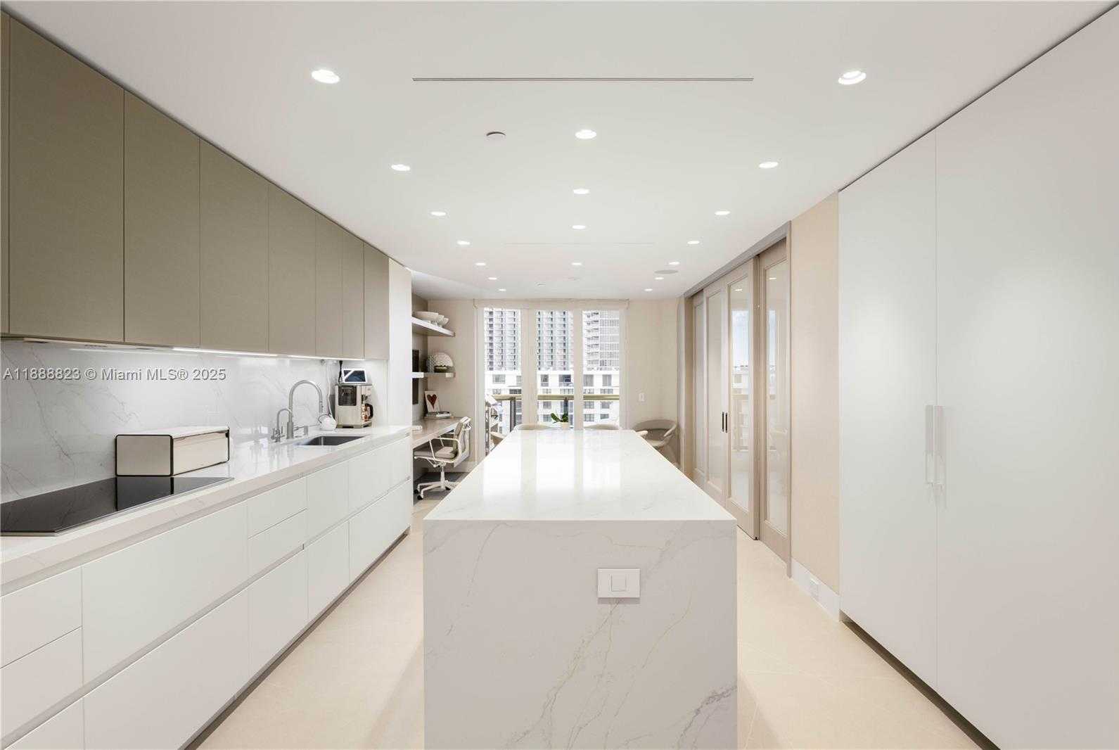 Small Image of 9999 COLLINS AVE #19K, Bal Harbour Number 14
