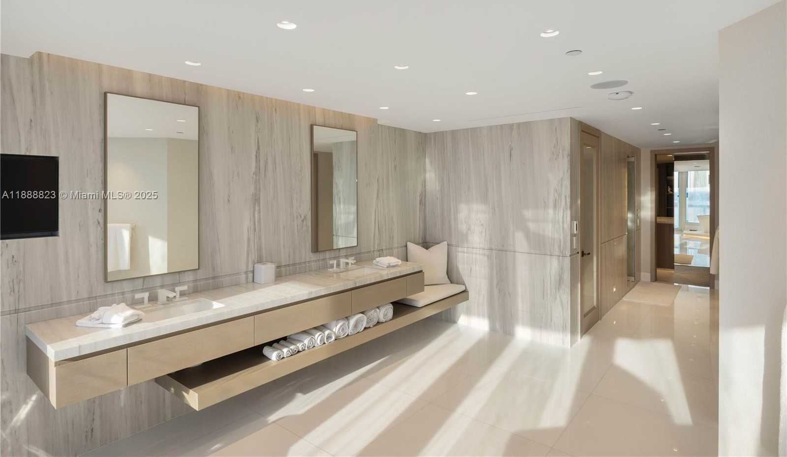 Small Image of 9999 COLLINS AVE #19K, Bal Harbour Number 24