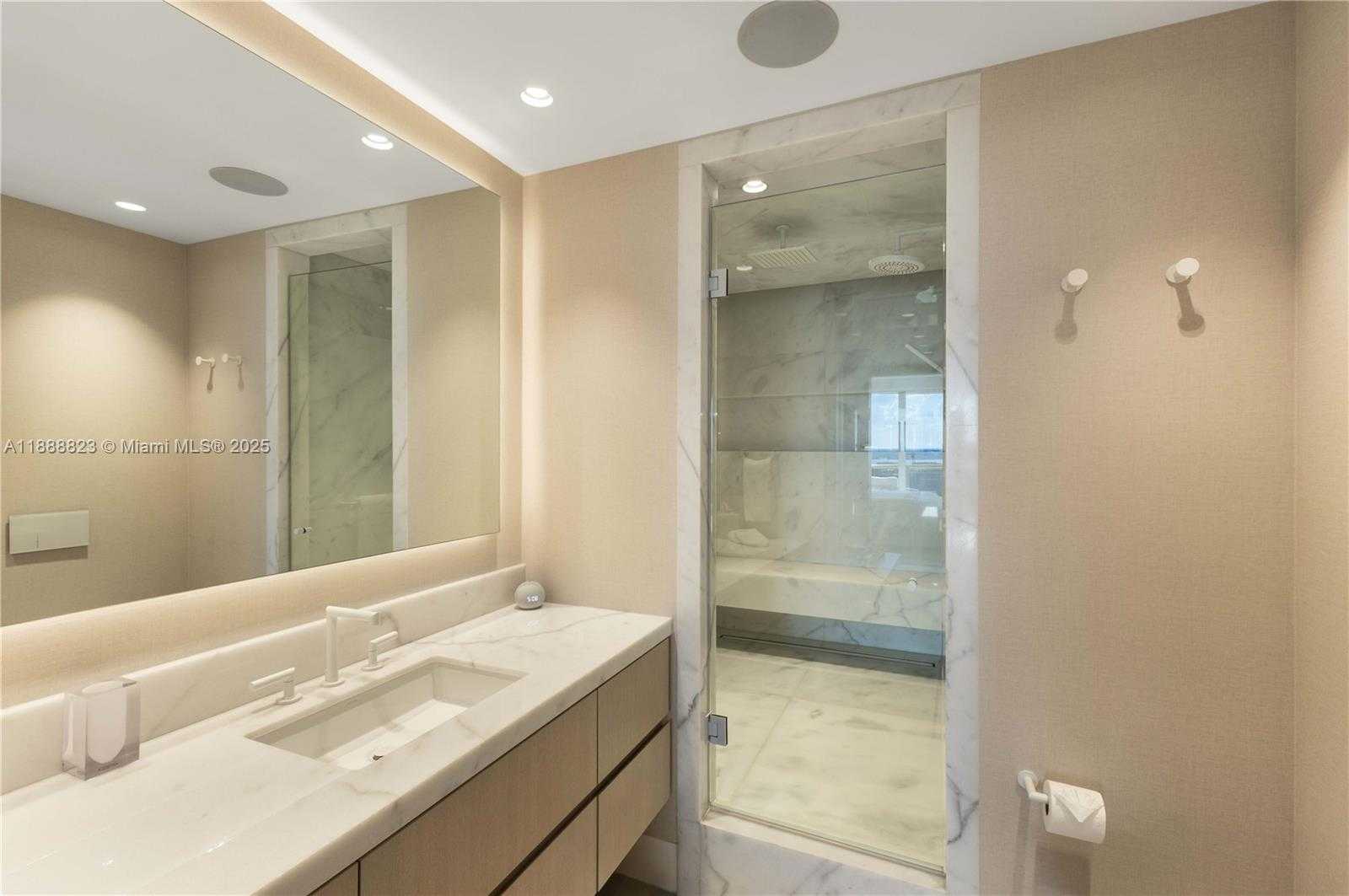 Small Image of 9999 COLLINS AVE #19K, Bal Harbour Number 30