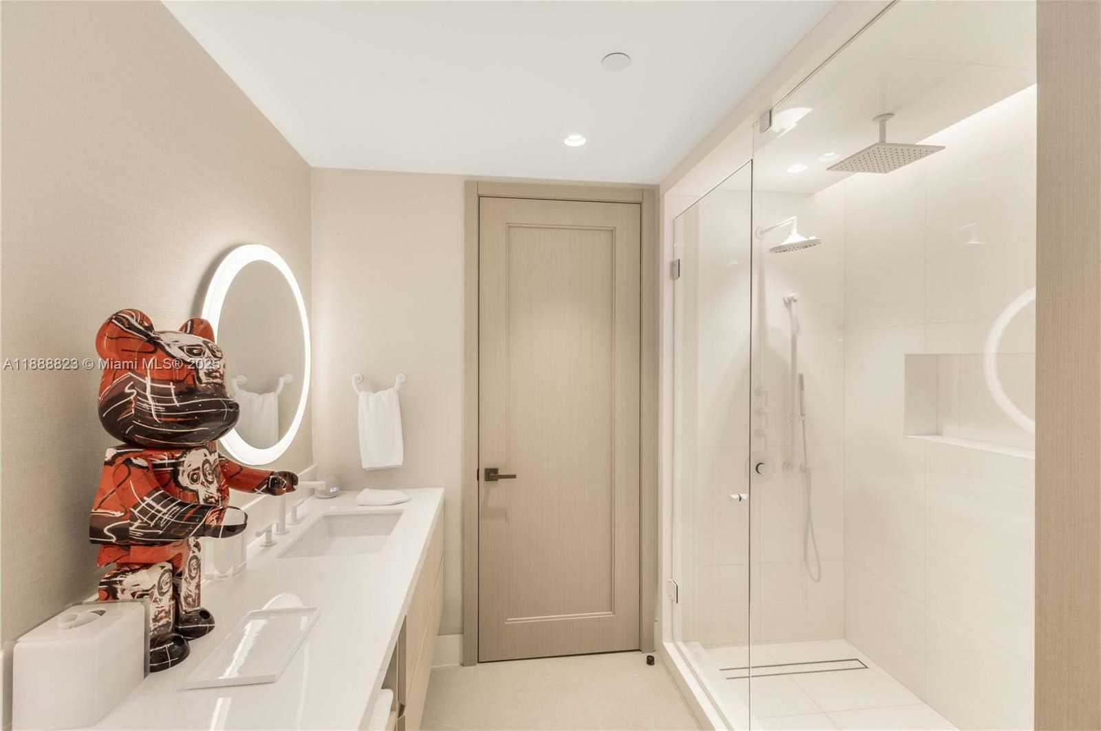 Small Image of 9999 COLLINS AVE #19K, Bal Harbour Number 35