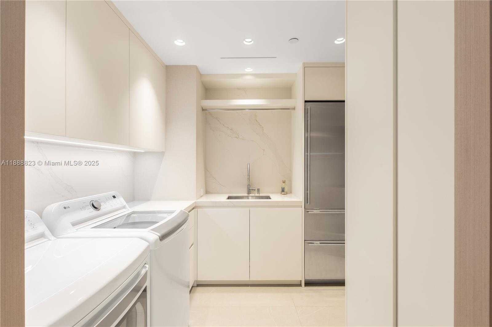 Small Image of 9999 COLLINS AVE #19K, Bal Harbour Number 37