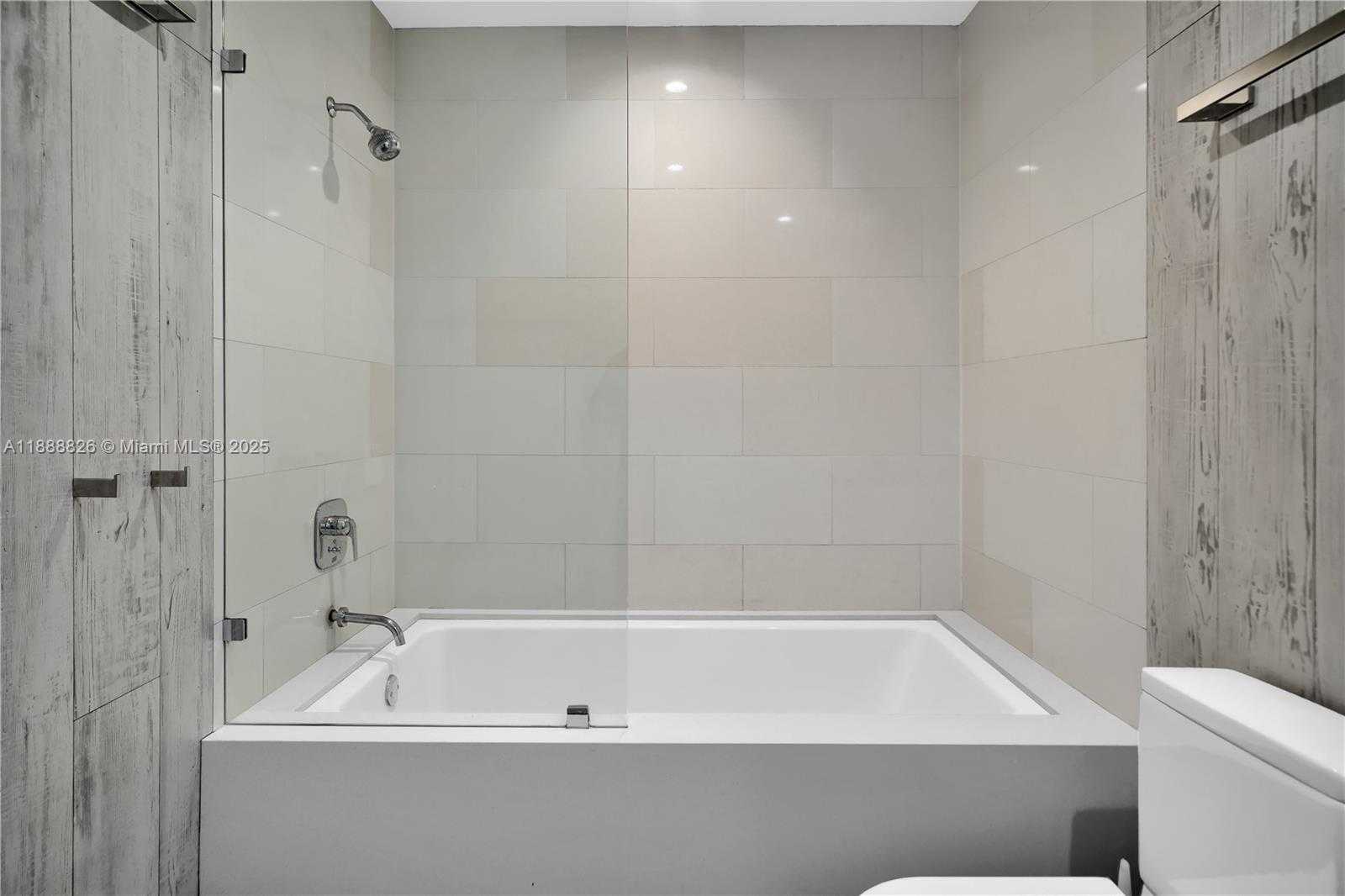 Small Image of 1100 BISCAYNE BLVD #PH6302, Miami Number 40