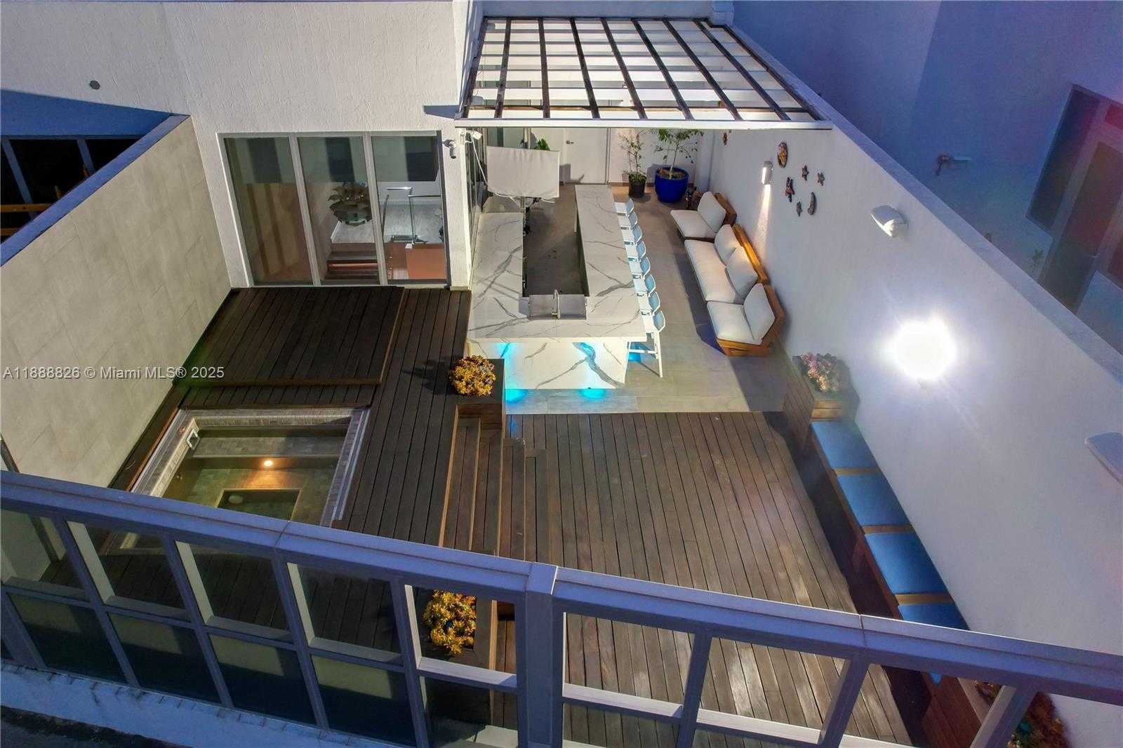 Small Image of 1100 BISCAYNE BLVD #PH6302, Miami Number 63